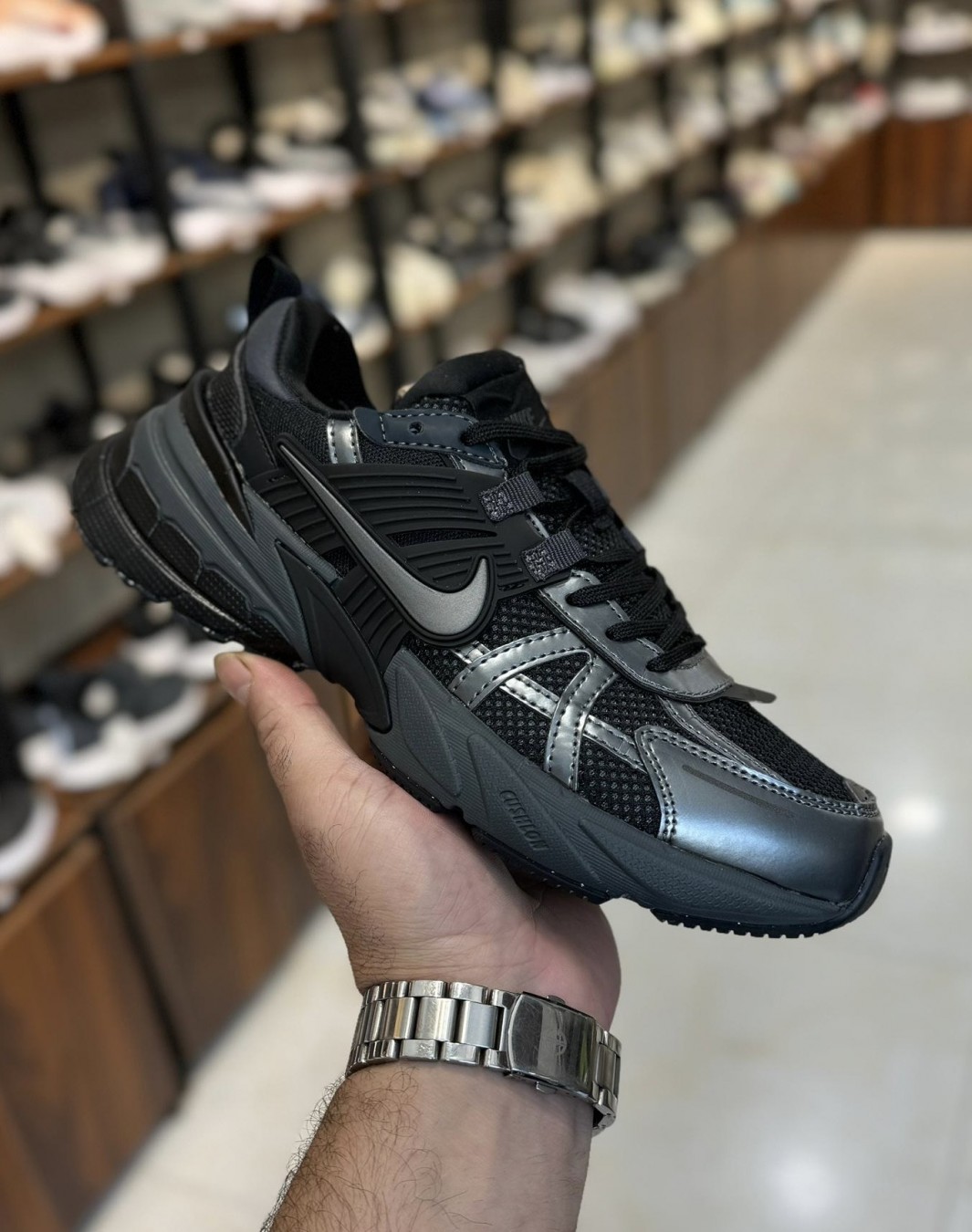 نایکی وی ۲ کی ران مشکی خاکستری || Nike V2K Run Black Dark Smoke Gray (کد ۷۶۳)