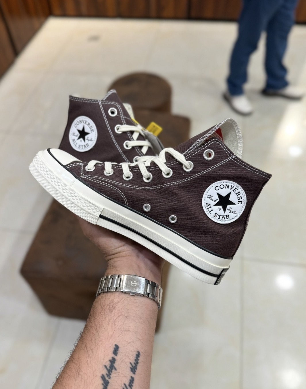 کانورس ساقدار قهوه ای