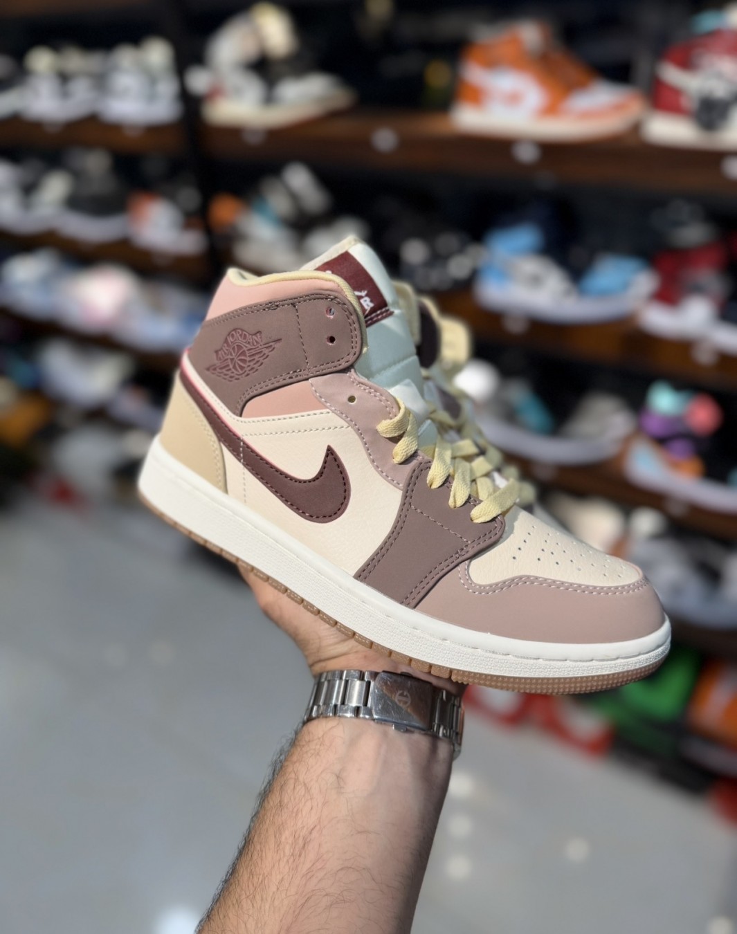 نایکی ایر جردن ۱ ساقدار صورتی کالباسی || Nike Air Jordan 1 Mid SE Dark Pony Smoky Mauve (کد ۷۷۴)