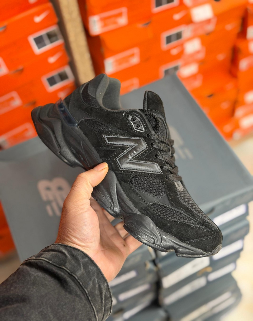نیوبالانس ۹۰۶۰ مشکی || New Balance 9060 Triple Black (کد ۷۹۵)