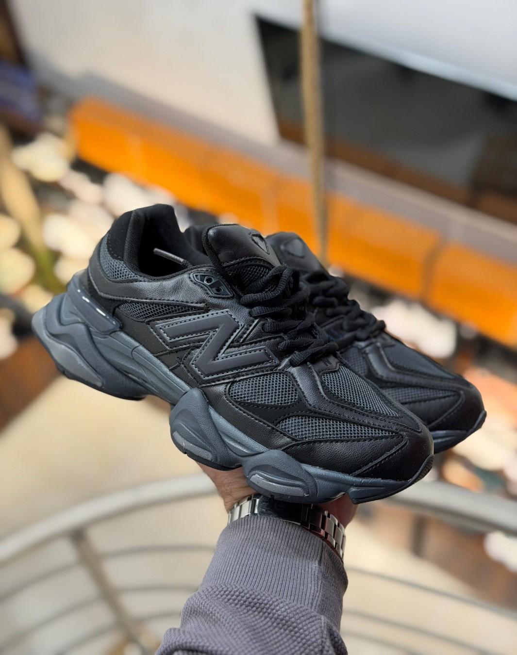 نیوبالانس ۹۰۶۰ مشکی || New Balance 9060 Triple Black (کد ۷۹۵)
