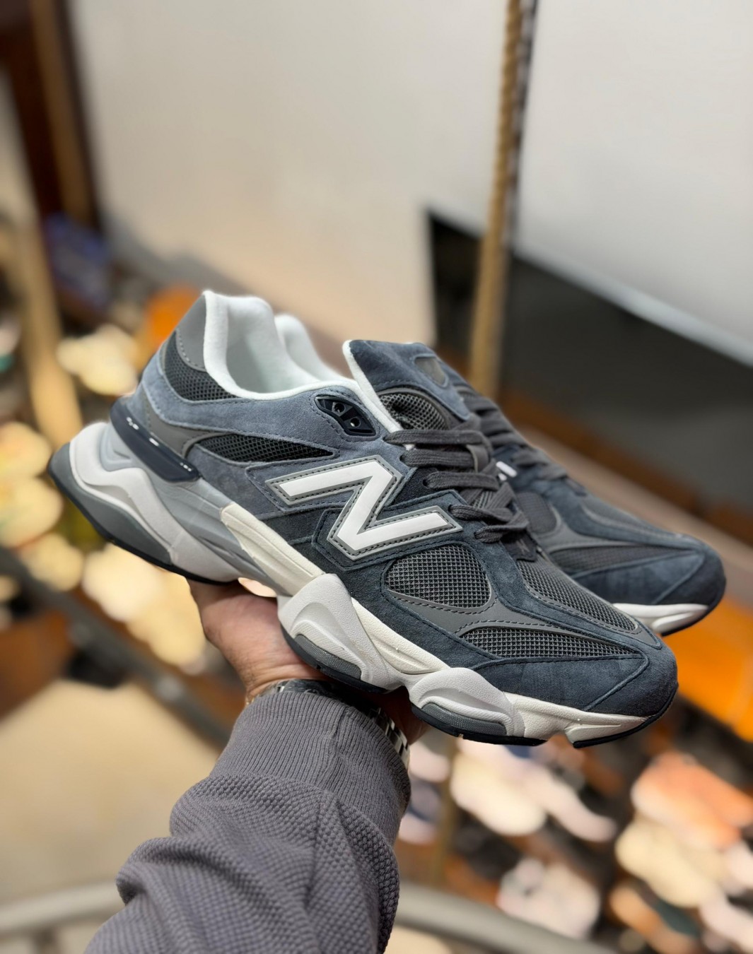 نیوبالانس ۹۰۶۰ خاکستری تیره || New Balance 9060 Dark Gray (کد ۷۹۸)