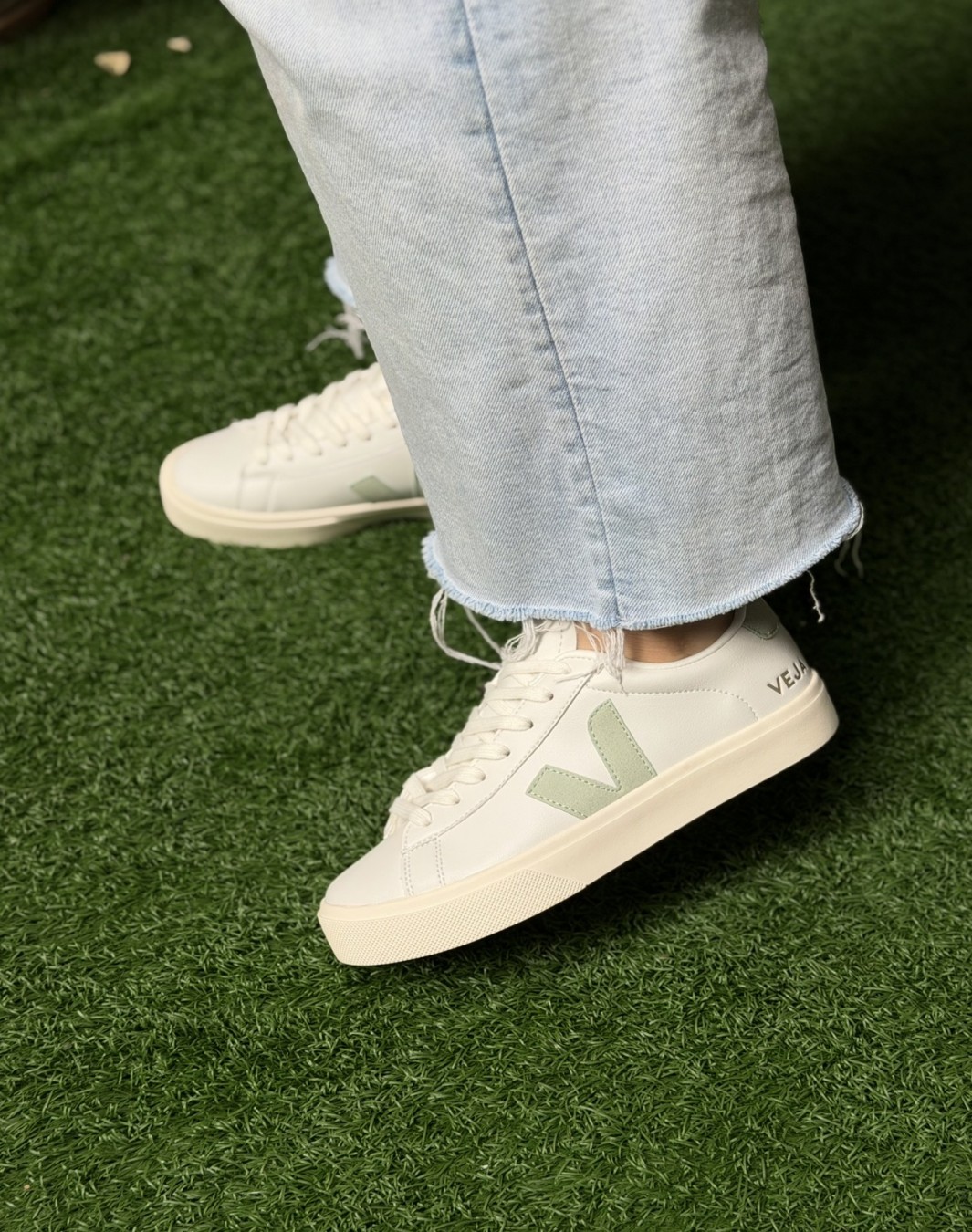 وجا سفید سبز || Veja White Seafoam (کد ۷۷۱)