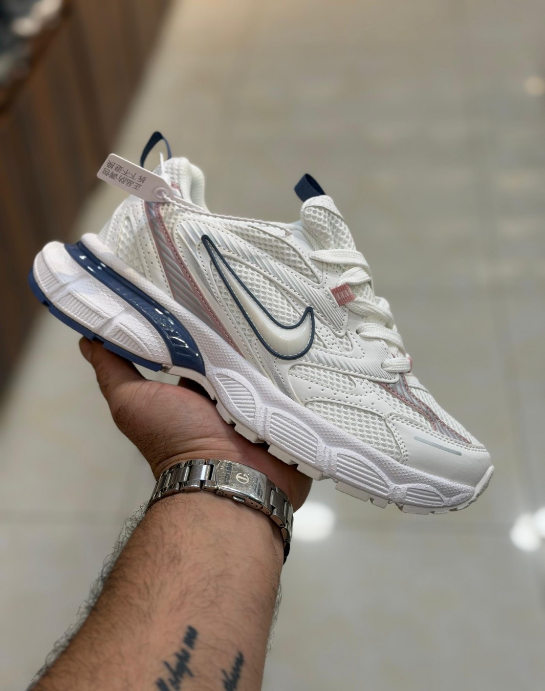 نایکی وومرو ۵ سفید سرمه ای || Nike Vomero 5 White Navy (کد ۸۰۵)