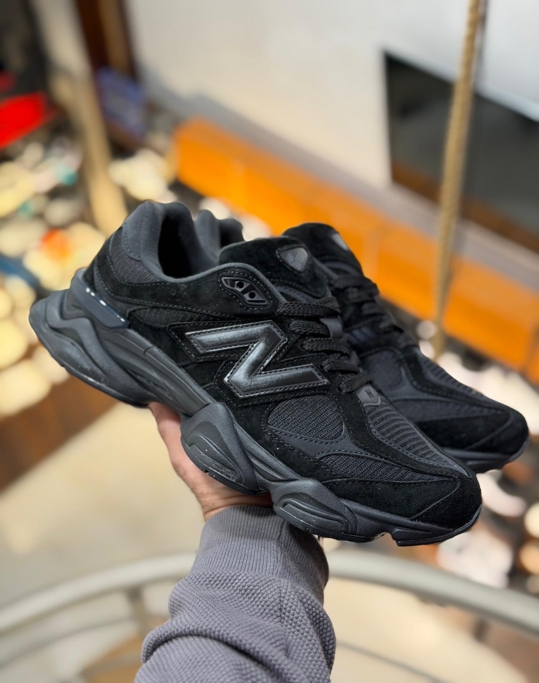نیوبالانس ۹۰۶۰ مشکی جیر || New Balance 9060 Triple Black Suede (کد ۸۱۴)