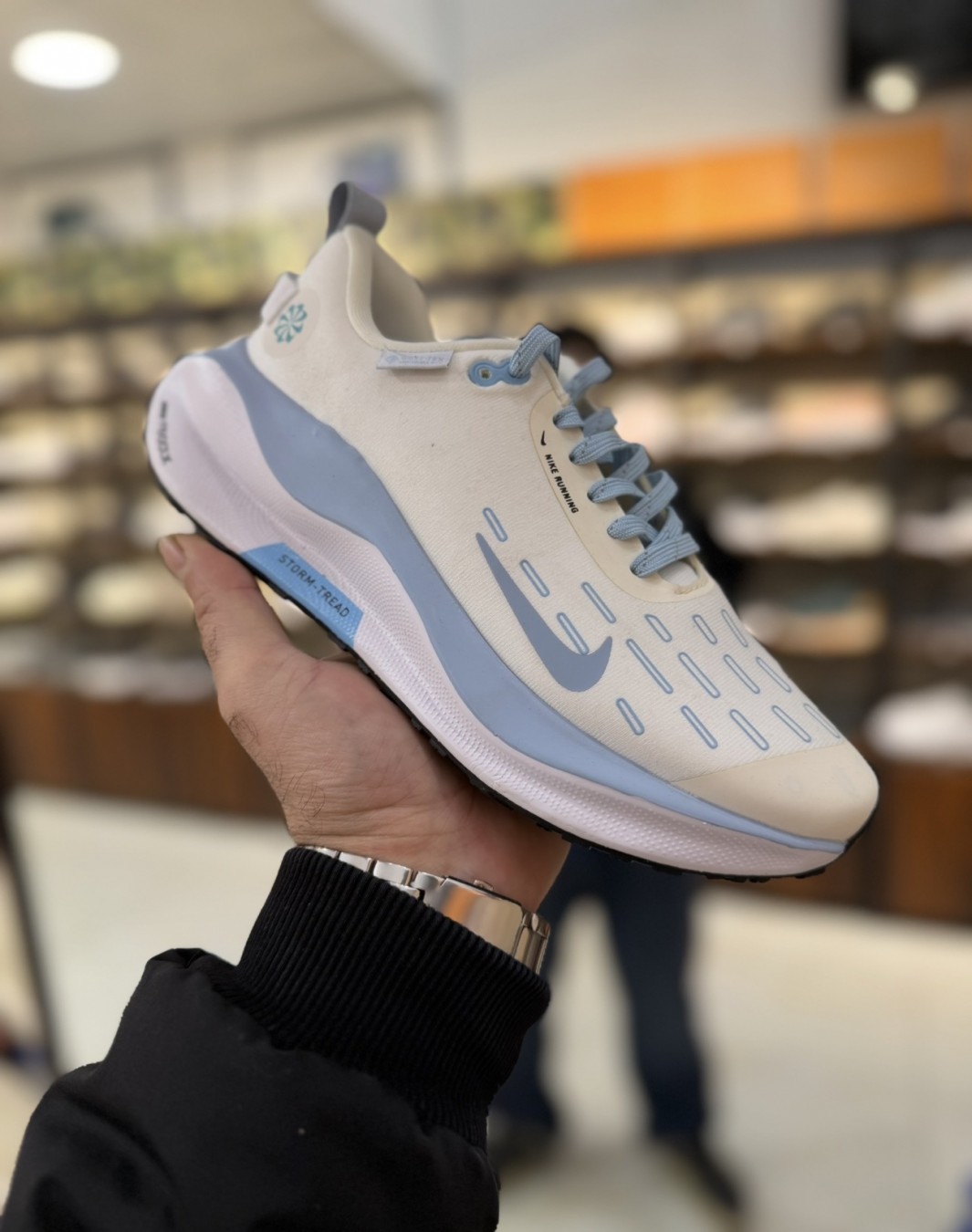 نایکی اینفینیتی ران گورتکس سفید آبی || Nike Infinity Run 4 GTX White Blue (کد ۵۷۵)