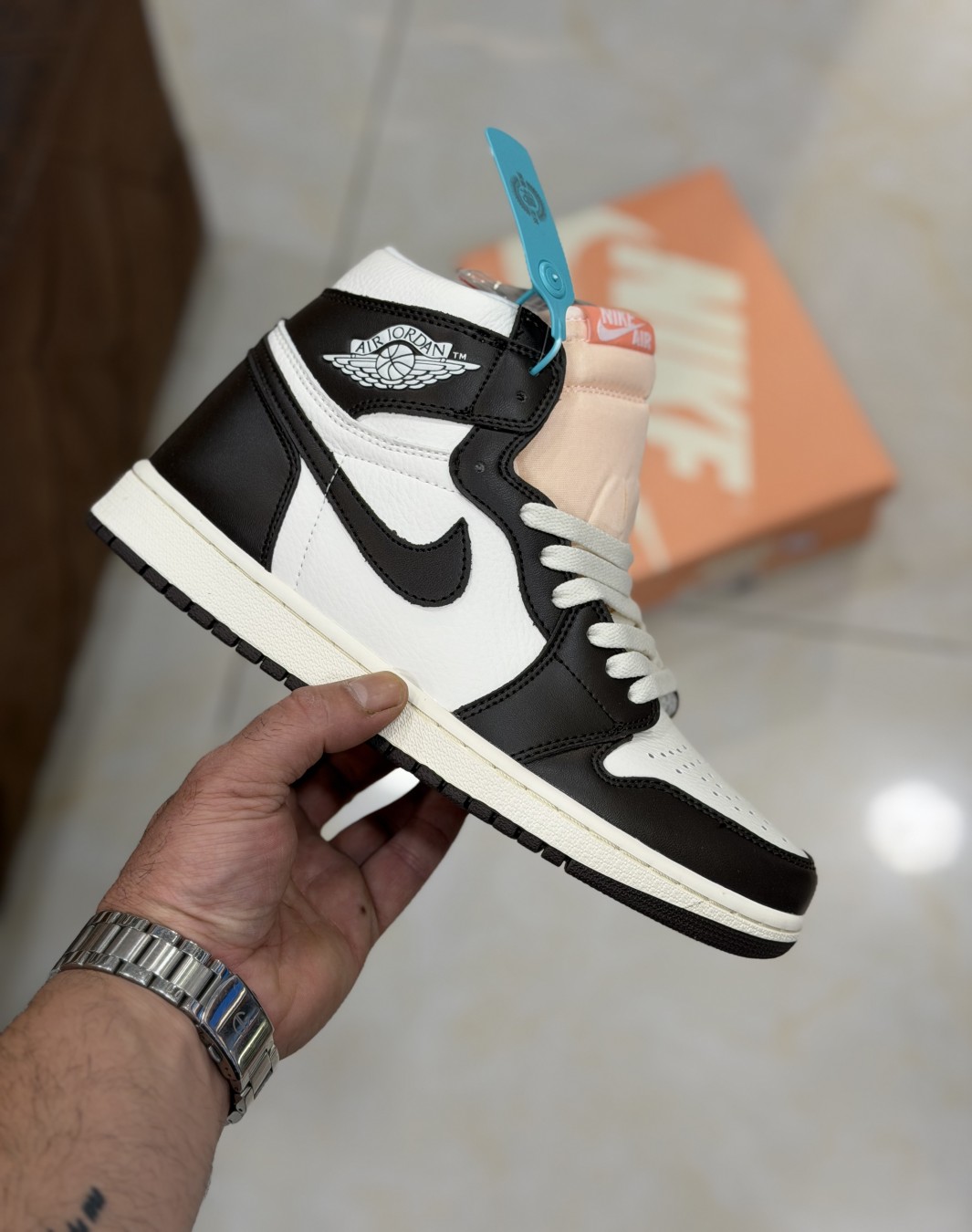 نایکی ایر جردن ۱ ساقدار سفید عنابی || Nike Air Jordan 1 High OG Madder Root (کد ۸۲۷)