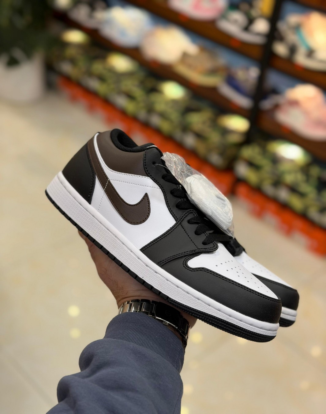 نایکی ایر جردن 1 بدون ساق مشکی قهوه ای‌ || Nike Air Jordan 1 Low Black Brown (کد ۸۳۵)