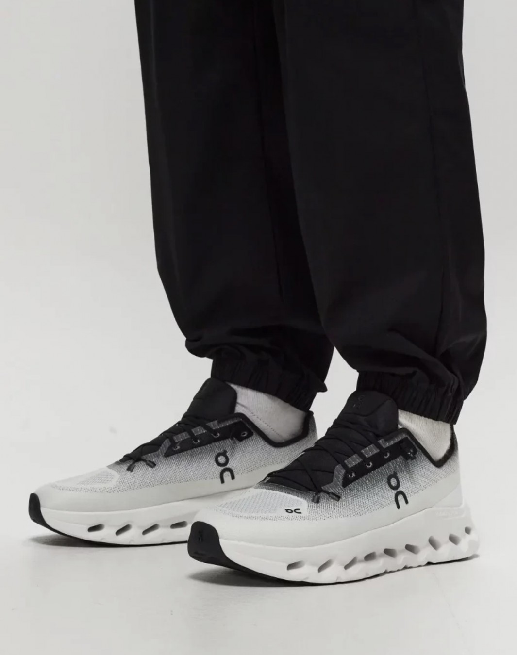 آن رانینگ کلودتیلت عاجی مشکی || On Running Cloudtilt Black Ivory (کد ۸۴۱)