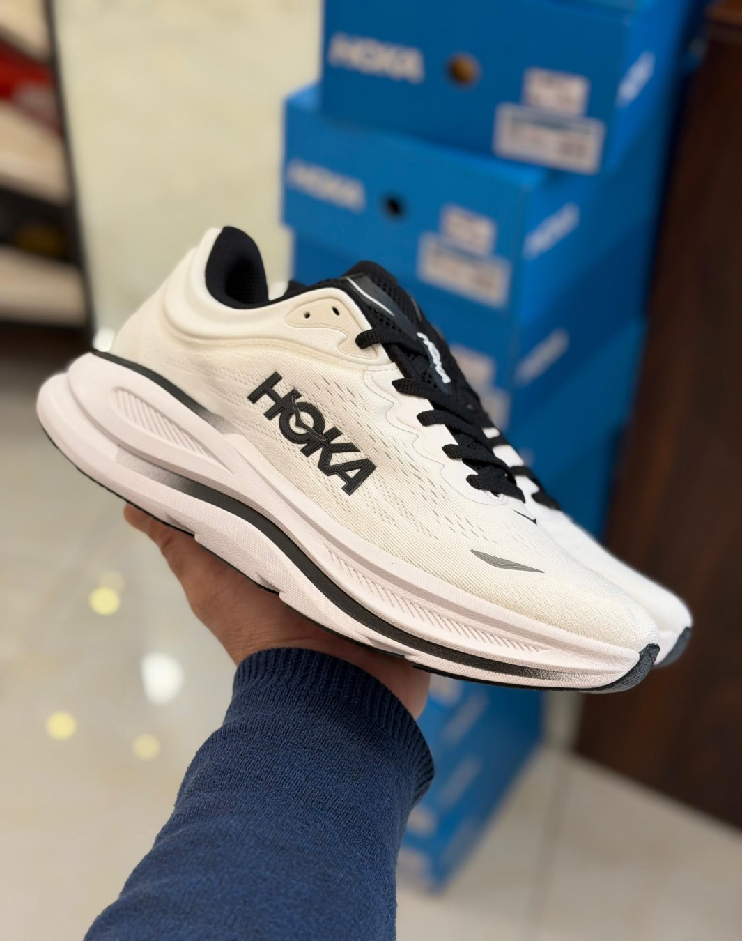 هوکا باندی 9 سفید مشکی || Hoka Bondi 9 White Black (کد ۸۴۵)