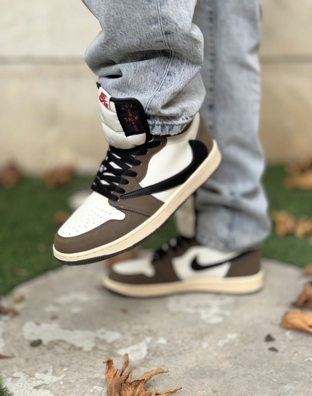 نایکی جردن 1 ترویس اسکات ساقدار دارک موکا || Nike Jordan 1 Travis scott 1 High OG Dark Mocha (کد ۴۶۹)