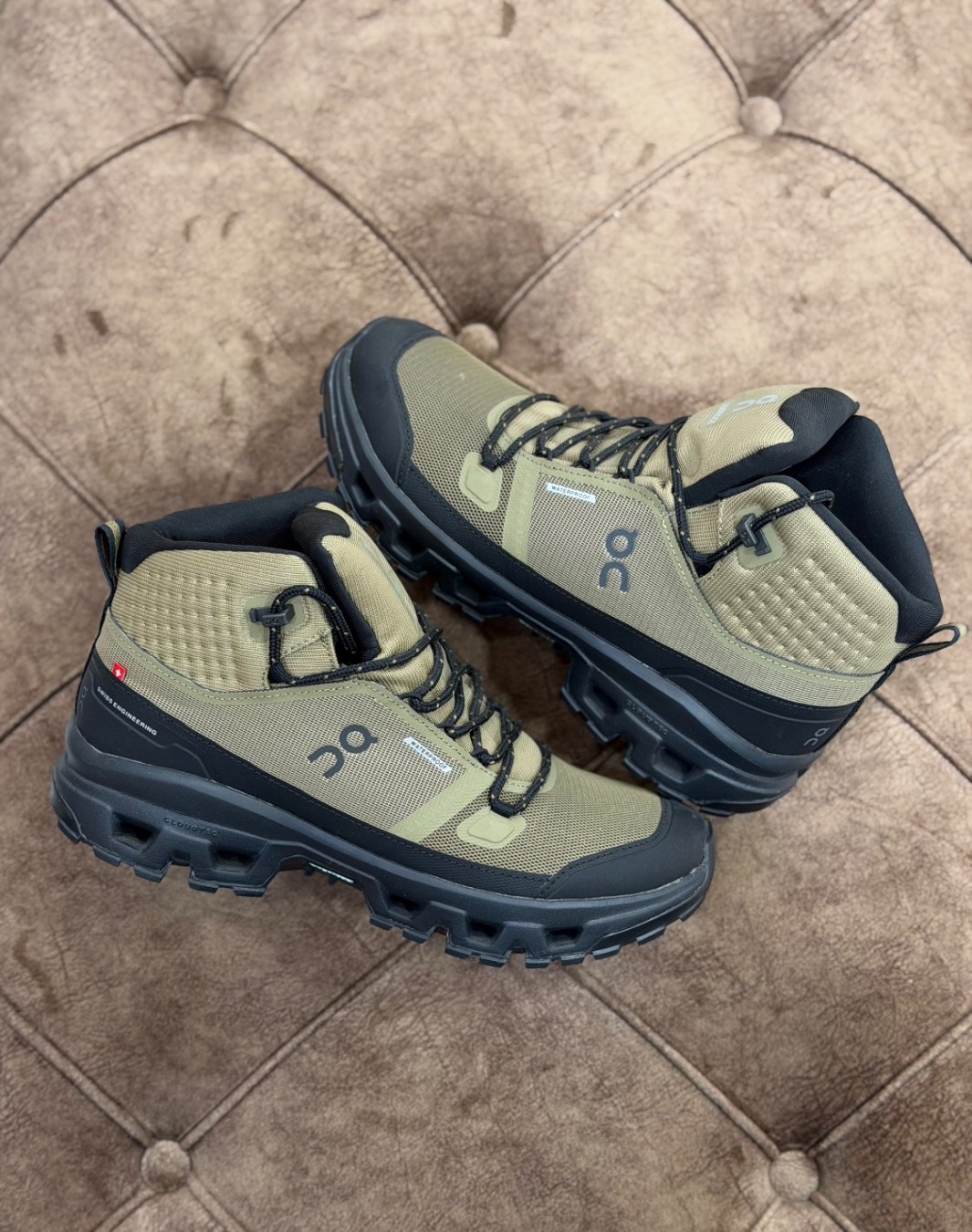 آن رانینگ کلودراک ۲ واترپروف مشکی زیتونی || On Running Cloudrock 2 Mid Waterproof Hunter Black (کد ۷۴۷)