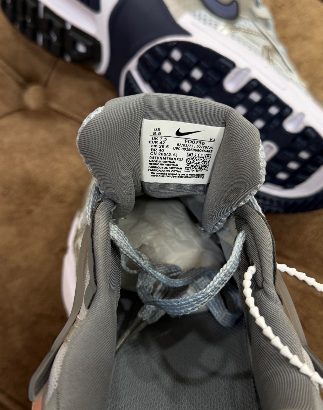 Nike V2K Run Wolf Gray Midnight Navy