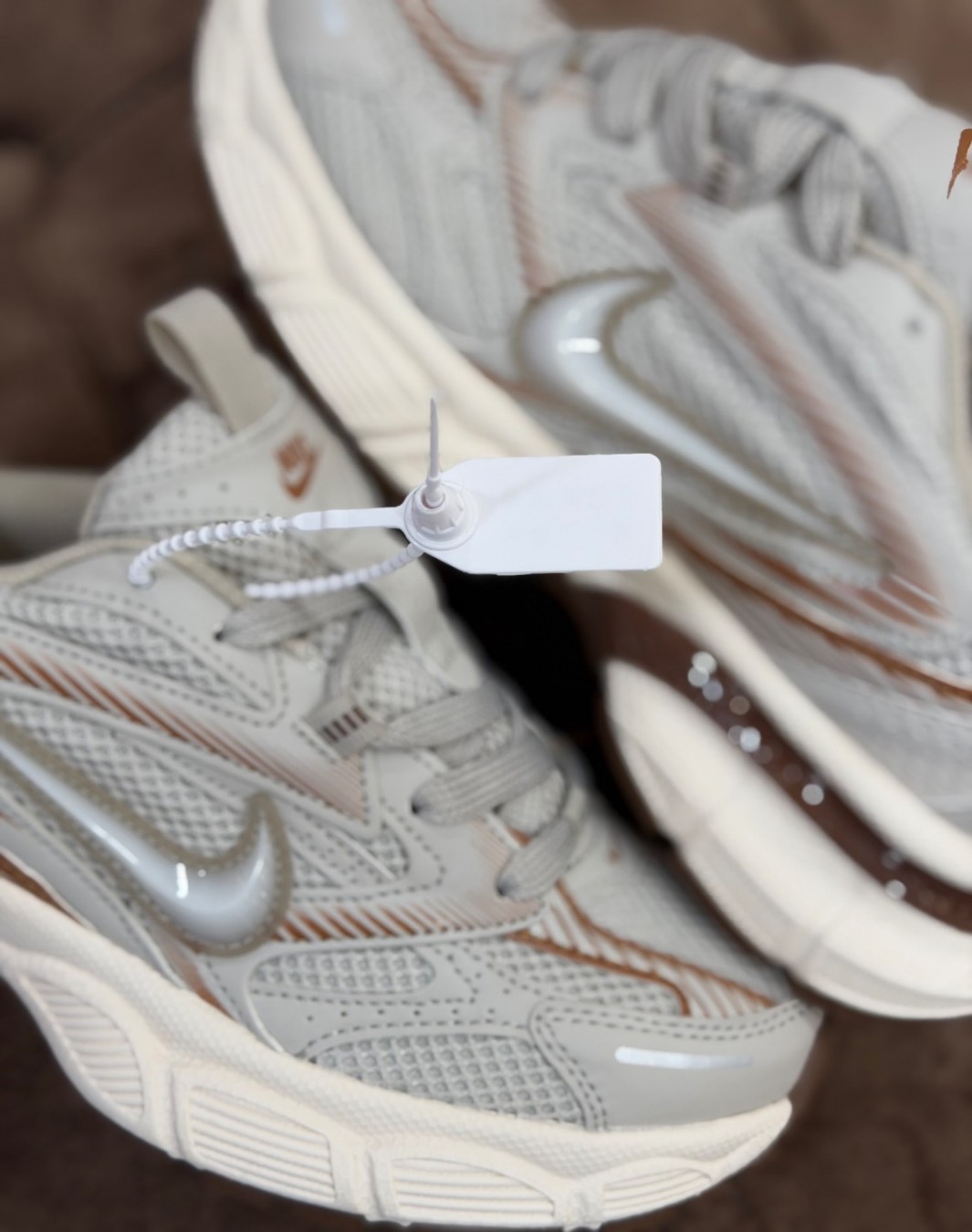 Nike V5K-6 Run Runtekk Orewood Brown