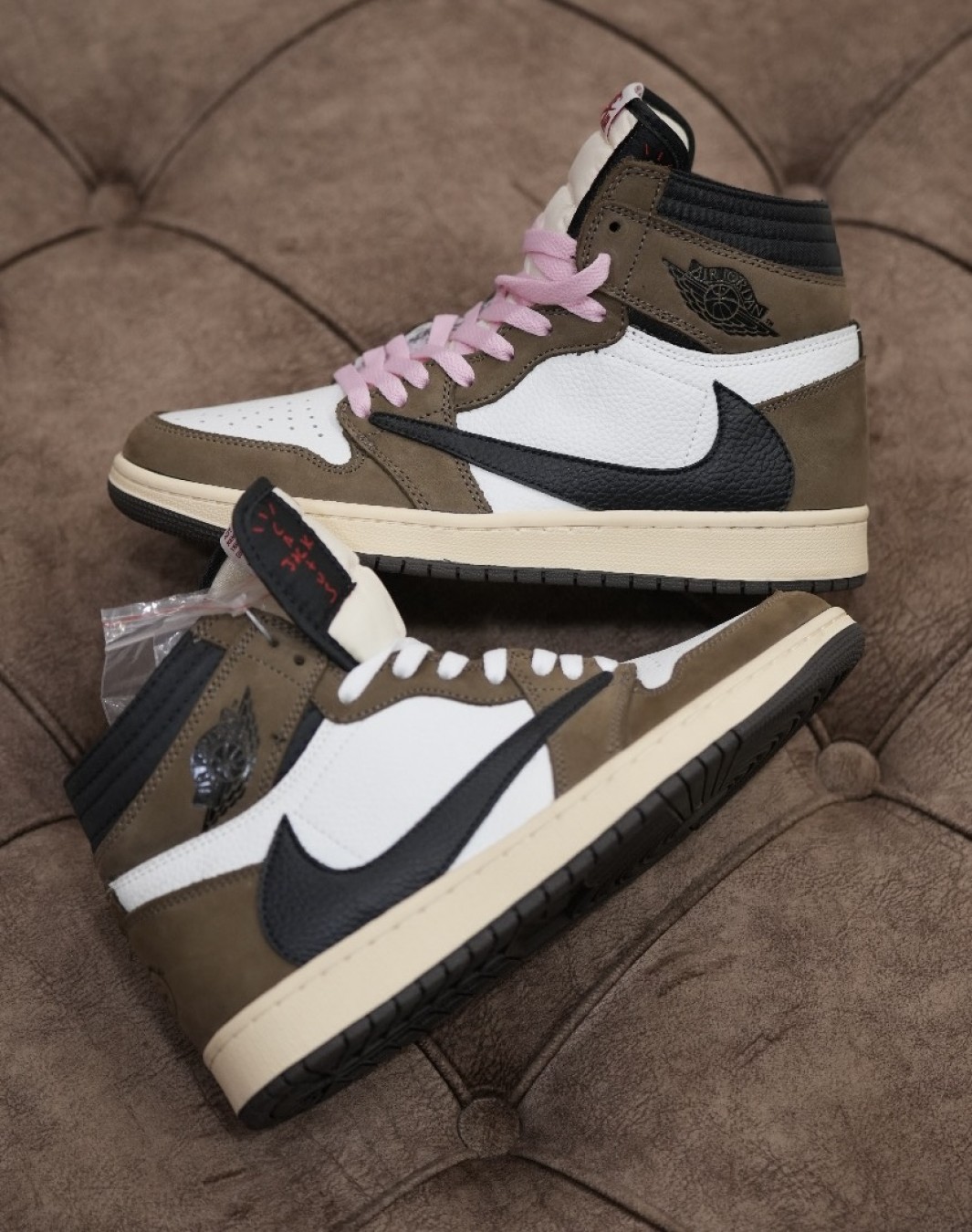نایکی جردن 1 ترویس اسکات ساقدار دارک موکا || Nike Jordan 1 Travis scott 1 High OG Dark Mocha (کد ۴۶۹)