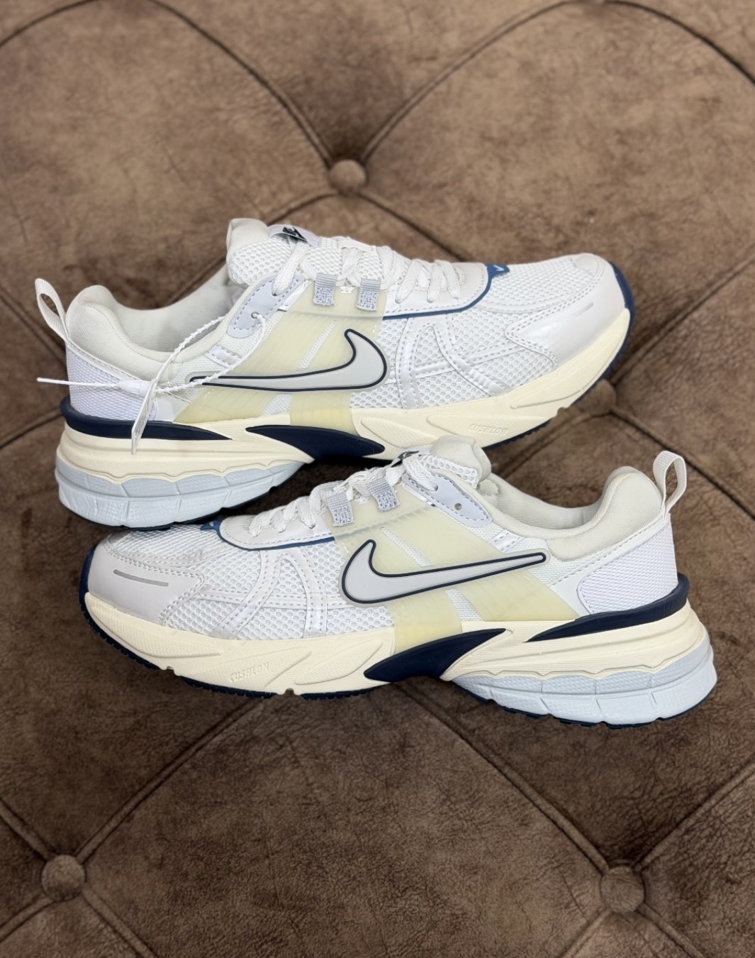 نایکی وی ۲ کی ران صدفی سرمه ای || Nike V2K Run Platinum Tint (کد ۸۱۷)