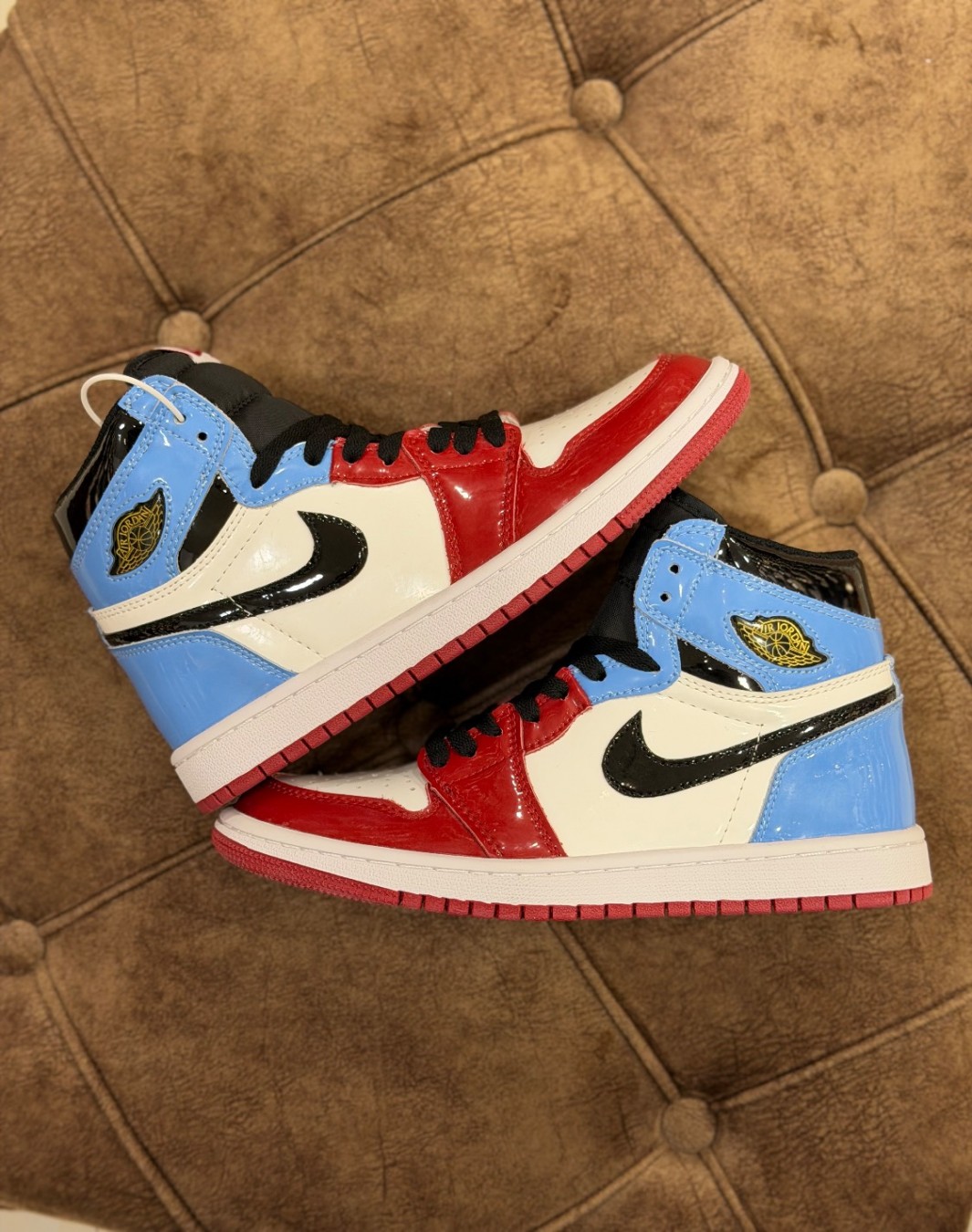 نایکی ایر جردن ۱ ساقدار یو ان سی شیکاگو || Nike Air Jordan 1 High Fearless UNC Chicago (کد ۷۹۶)