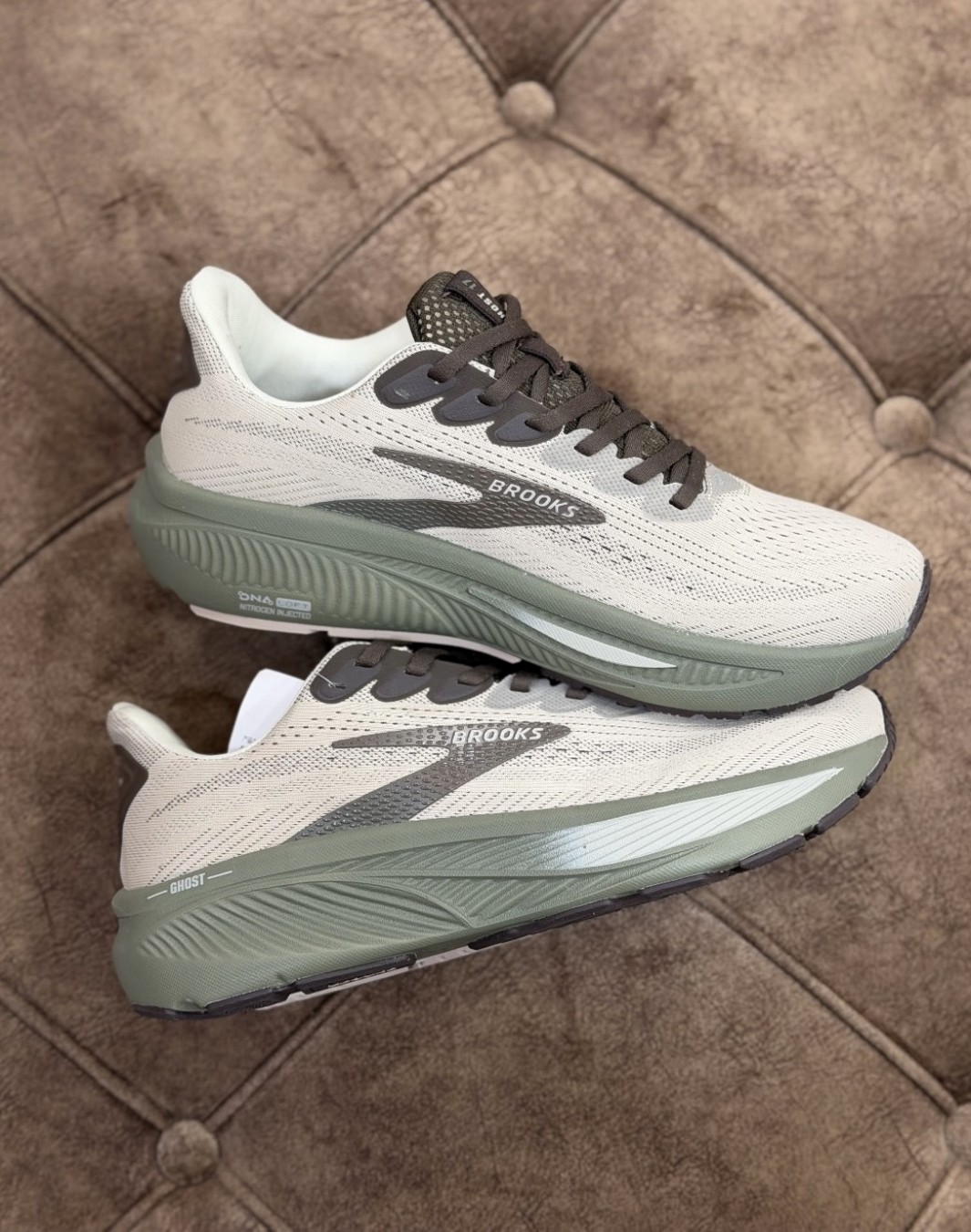 بروکس گوست ۱۷ نسکافه ای سبز || Brooks Ghost 17 Brown Olive (کد ۷۸۵)