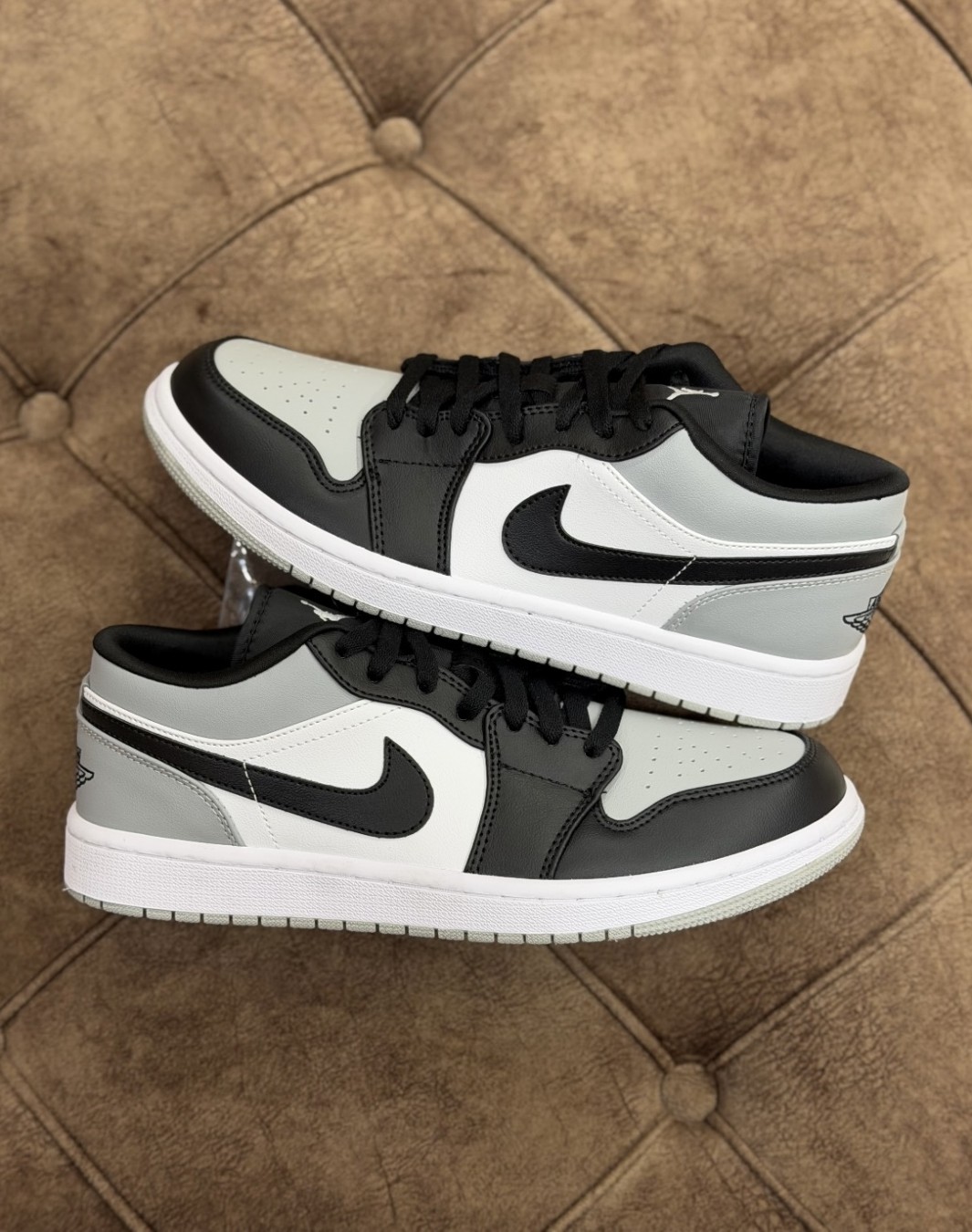 نایکی ایر جردن 1 بدون ساق شدو توو‌ || Nike Air Jordan 1 Low Shadow Toe (کد ۷۸۰)
