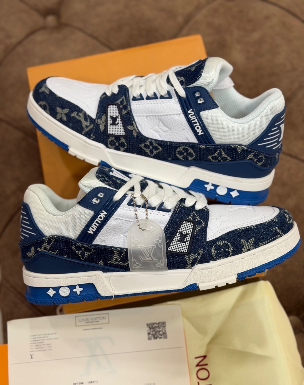 لویی ویتون ترینر آبی سفید || Louis Vuitton Trainer Luxury Blue (کد ۶۴۳)