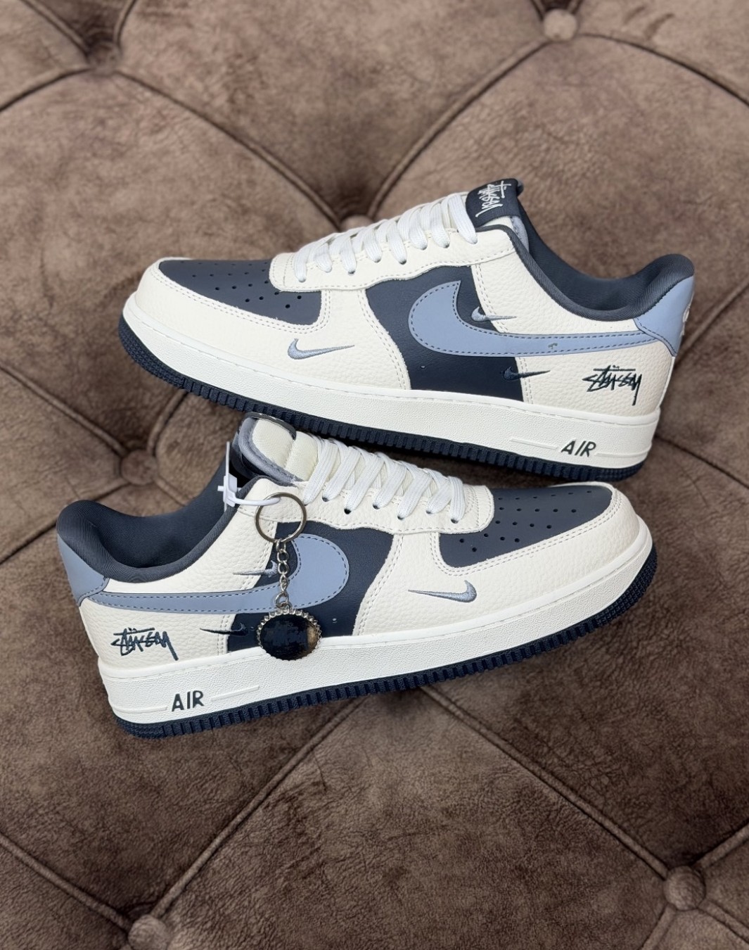 نایکی ایرفورس ۱ استاسی سفید خاکستری || Nike Airforce 1 Stussy White Gray  (کد ۶۲۲)