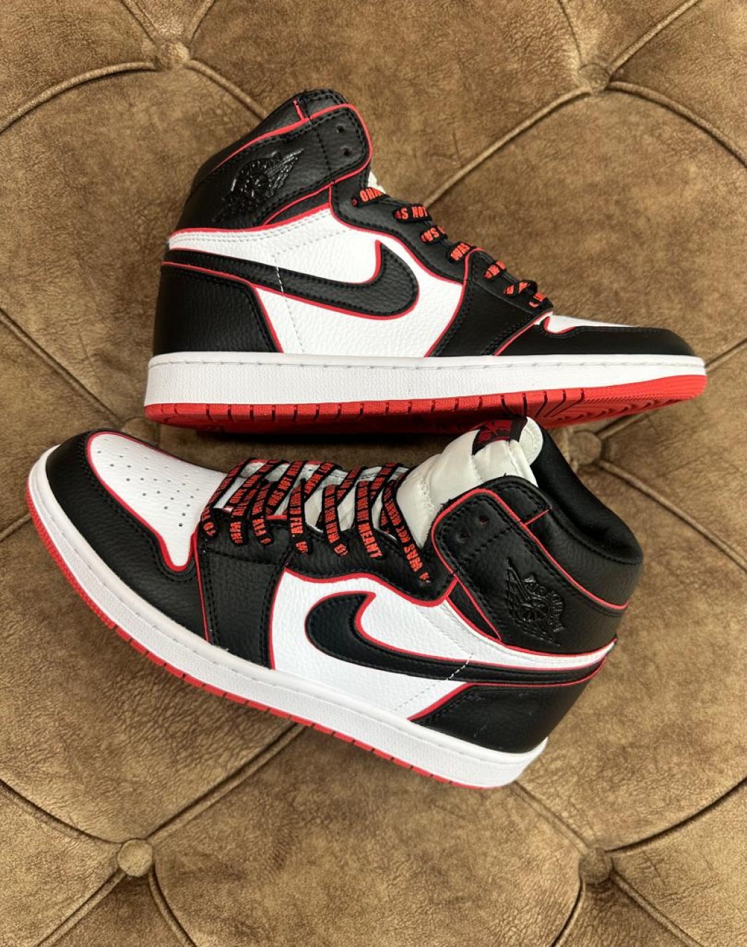 نایکی ایر جردن ۱ ساقدار بلاد لاین || Nike Air Jordan 1 Retro High BloodLine (کد ۹۳۸)