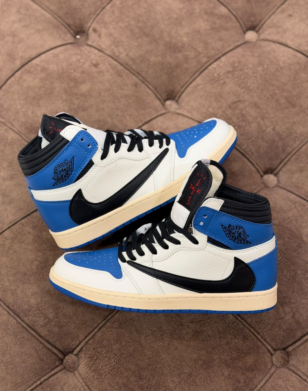 نایکی جردن 1 ترویس اسکات ساقدار فرگمنت || Nike Jordan 1 Travis scott 1 High OG Fragment (کد ۴۷۰)