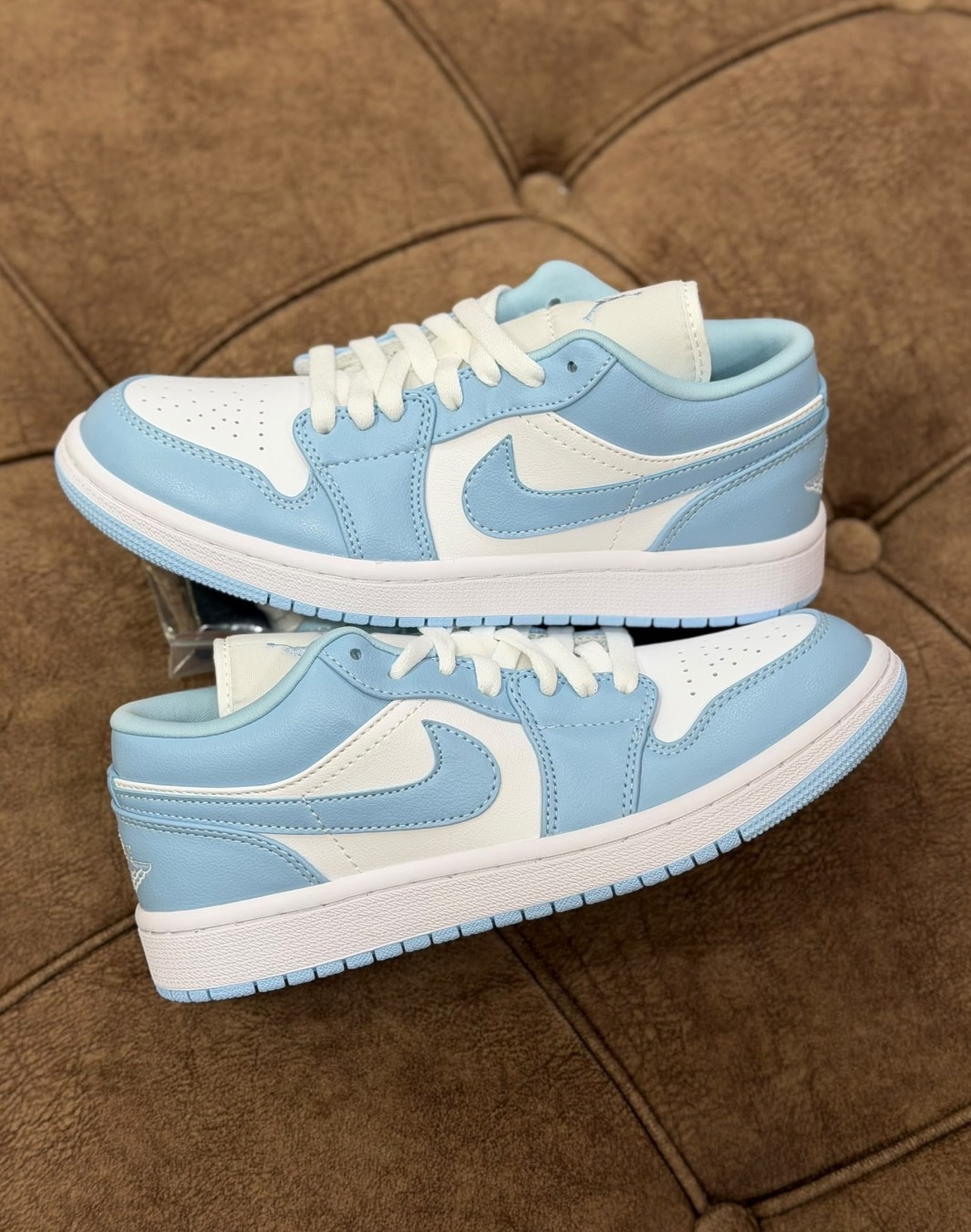 نایکی ایر جردن 1 بدون ساق آیس بلو آلمینیوم || Nike Air Jordan 1 Low Ice Blue (کد ۴۶۲)