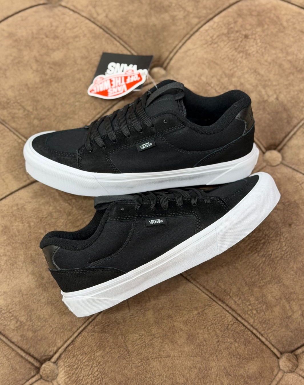 ونس مشکی سفید || Vans Black White (کد ۹۹۱)