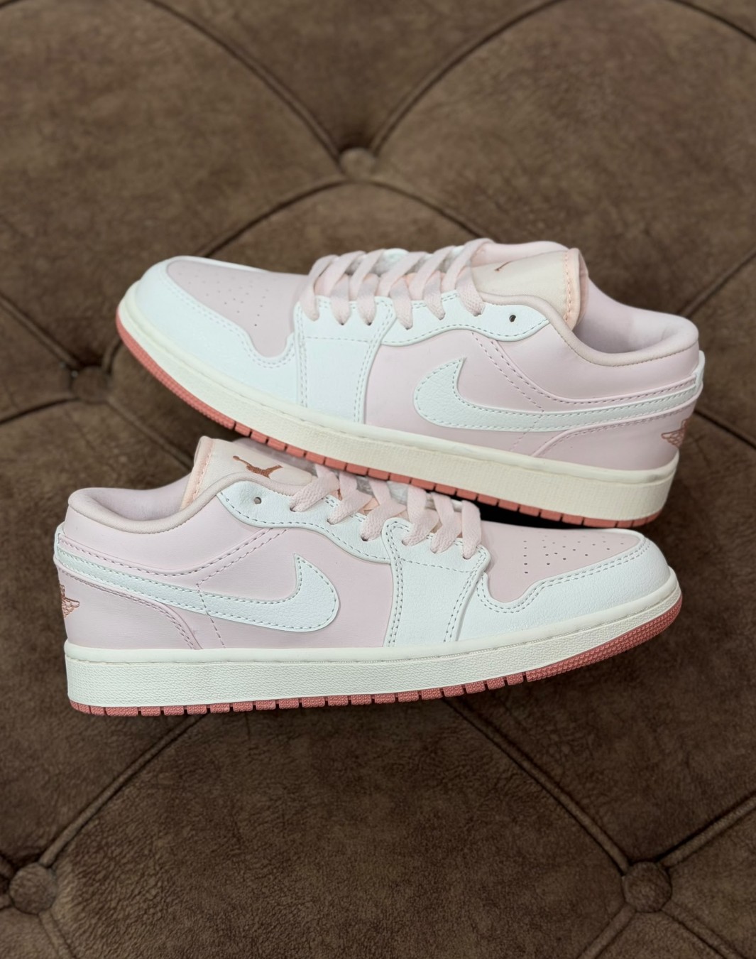 نایکی ایر جردن 1 بدون ساق سفید صورتی‌ || Nike Air Jordan 1 Low Pink White (کد ۸۲۲)