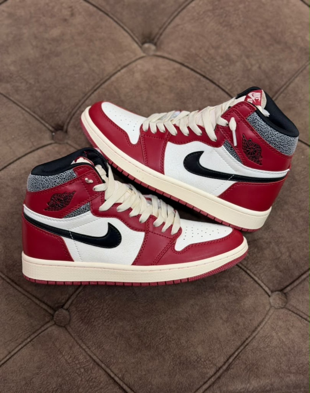 نایکی ایر جردن ۱ ساقدار شیکاگو || Nike Air Jordan 1 High Chicago (کد ۹۹۷)