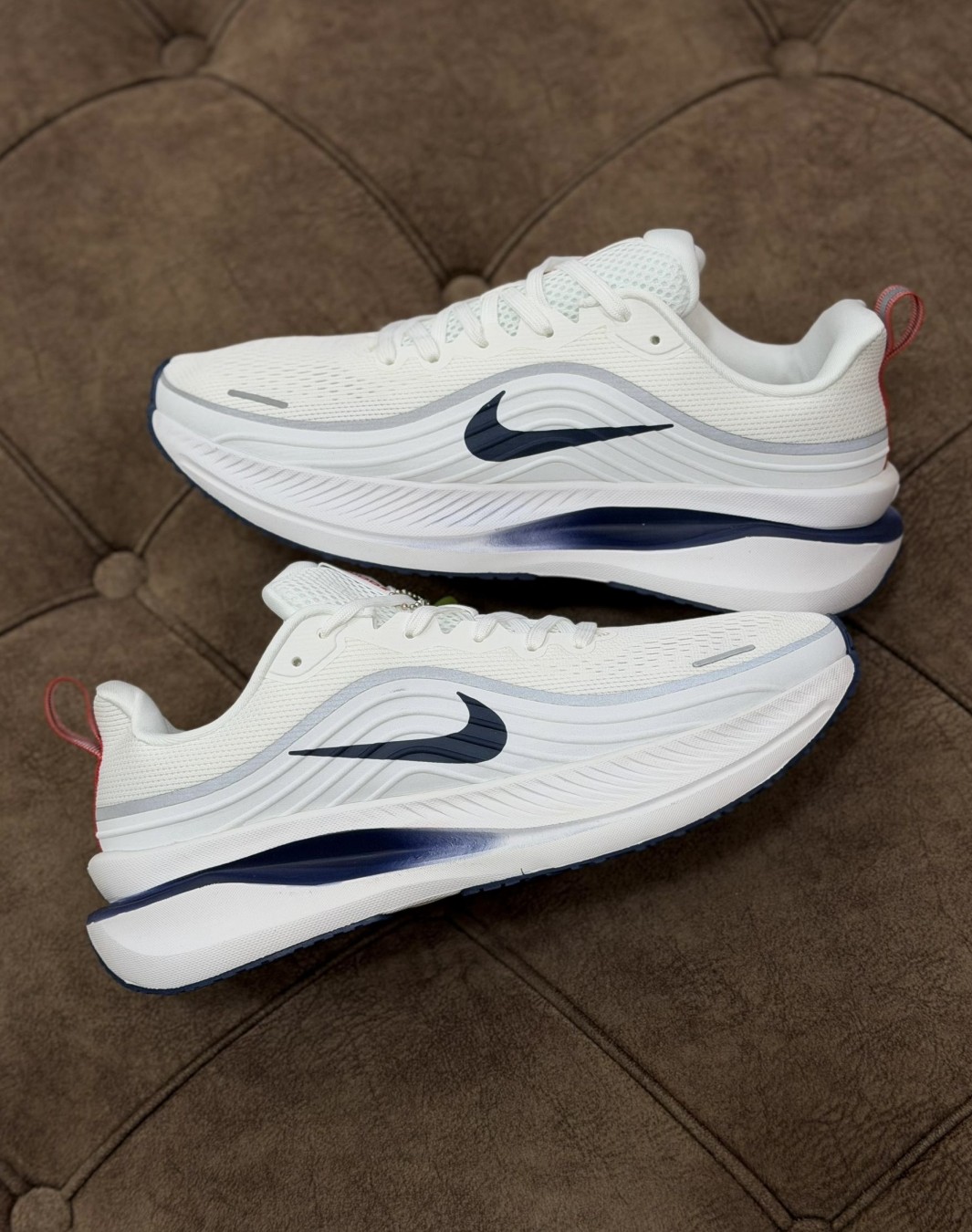 نایکی زوم وومرو ۶ سفید سرمه ای || Nike Zoom Vomero 6 White Navy (کد ۱۰۱۱)