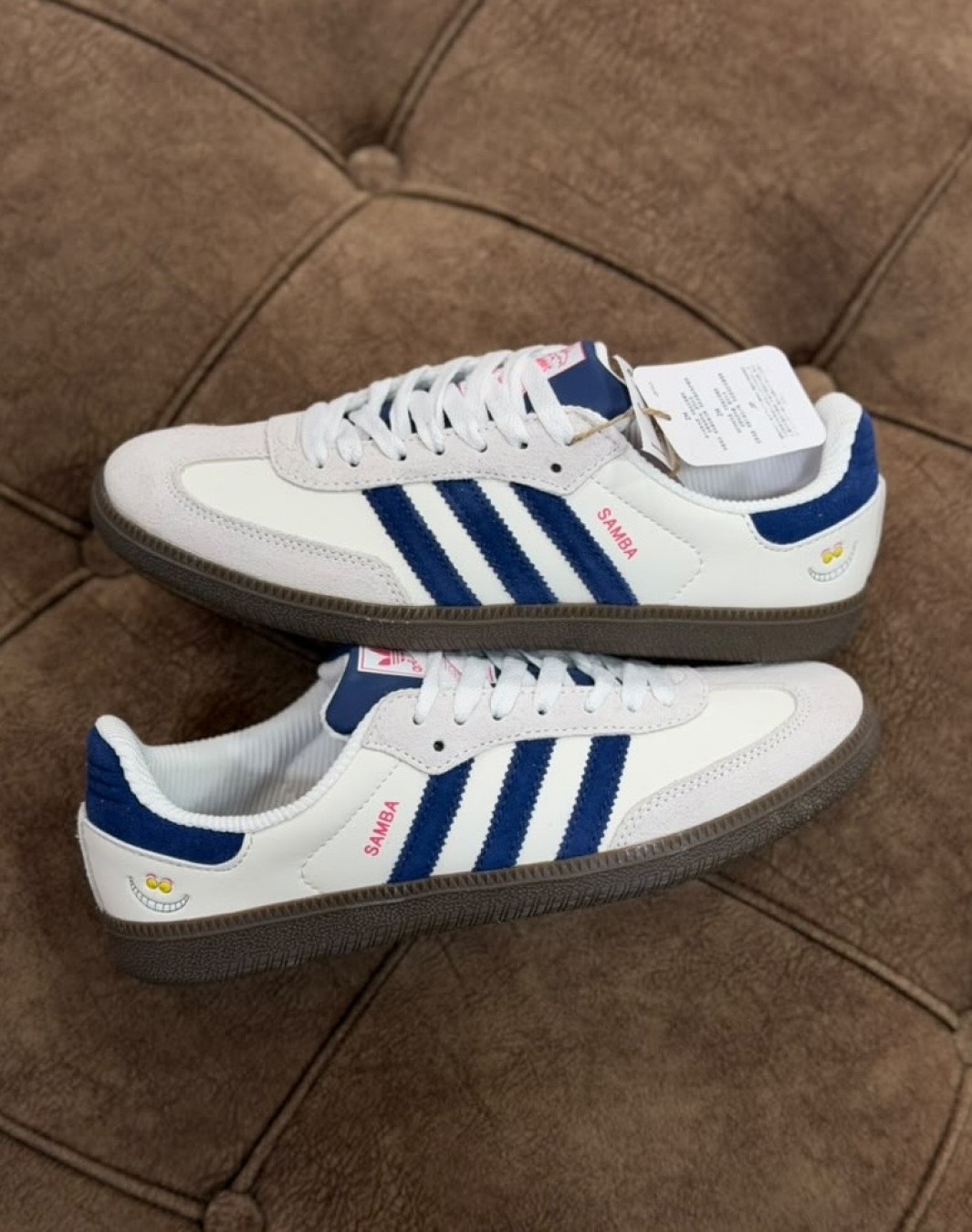 آدیداس سامبا او جی دیزنی سفید سرمه ای || Adidas Samba OG Disney Alice in Wonderland Cheshire Cat (کد ۱۰۲۶)