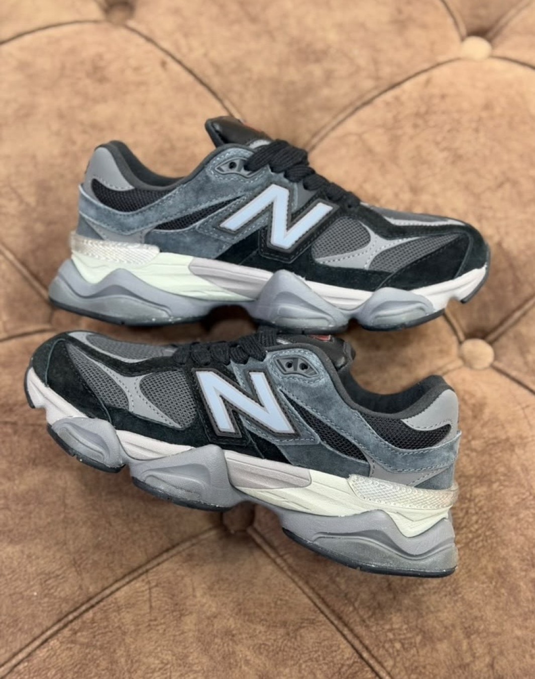 نیوبالانس ۹۰۶۰ بلک کسل راک || New Balance 9060 Black Castlerock (کد ۲۲۴)