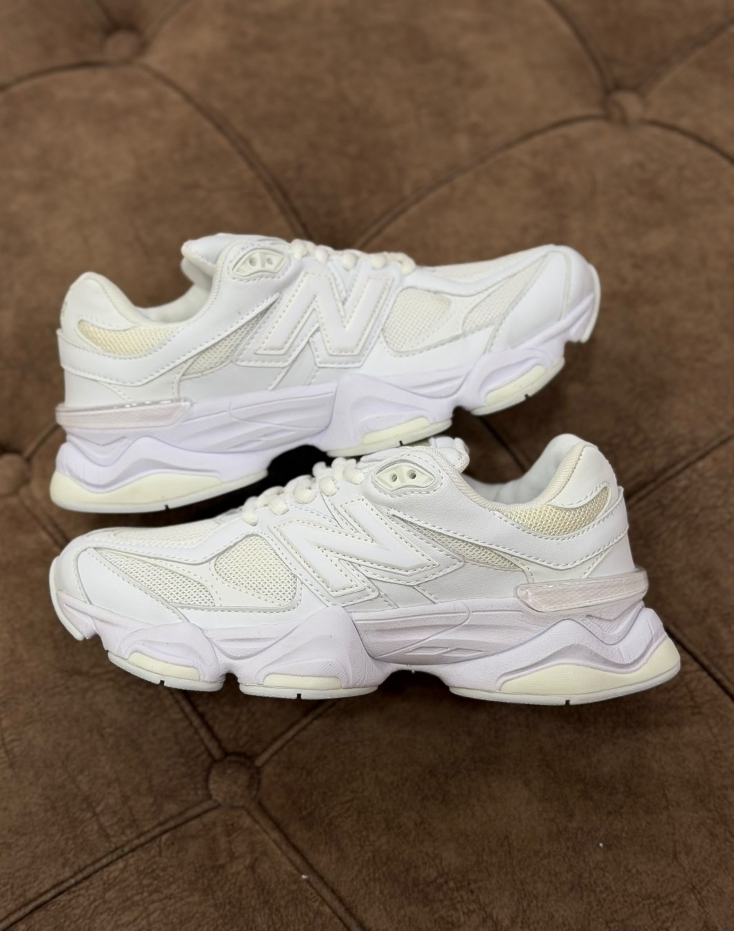 نیوبالانس ۹۰۶۰ سفید || New Balance 9060 Triple White (کد ۶۹۳)