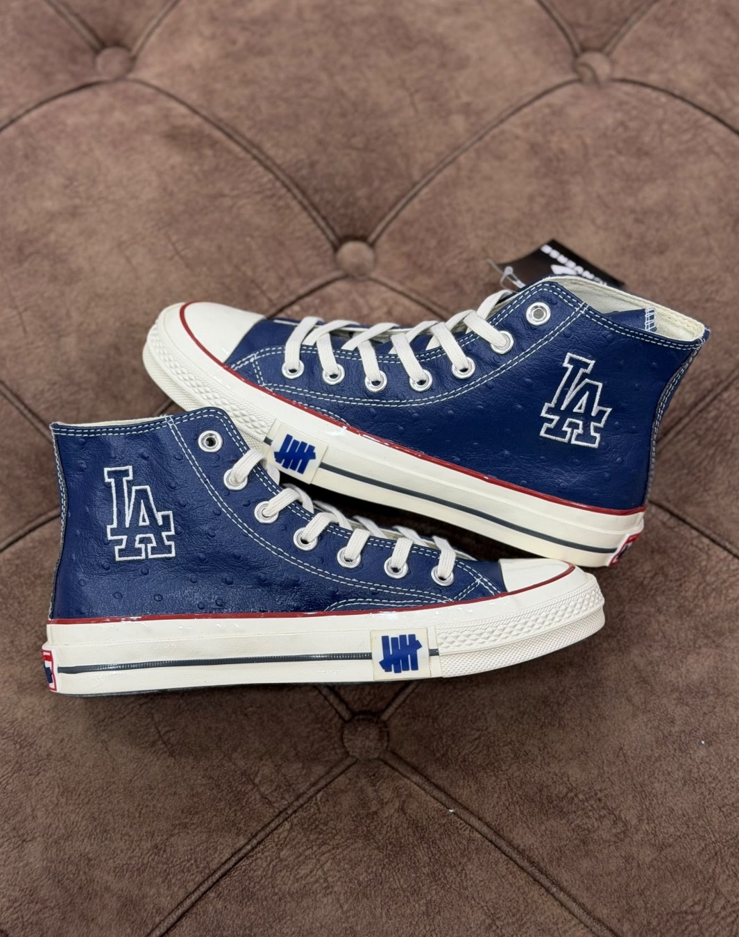 کانورس آل استار 1970 ساقدار سرمه ای ال ای || Converse Chuck Taylor All Star Hi Undefeated x Los Angeles Dodgers (کد ۹۵۰)
