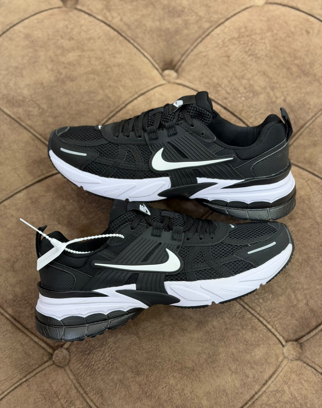 نایکی وی ۲ کی ران مشکی سفید || Nike V2K Run Black White (کد ۵۰۴)