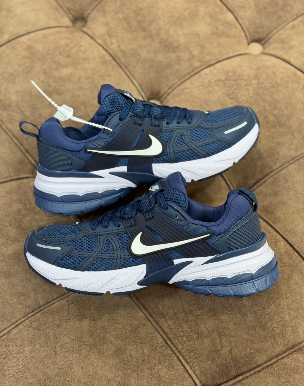 نایکی وی ۲ کی ران سرمه ای || Nike V2K Run Navy (کد ۶۴۱)