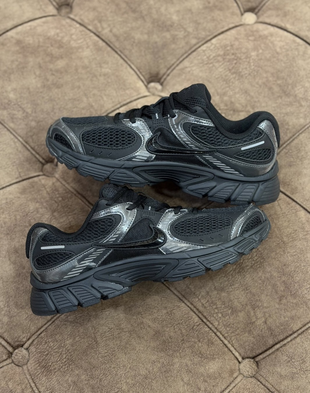 نایکی وی ۵ RNR مشکی || Nike V5 RNR Triple Black (کد ۱۰۳۰)